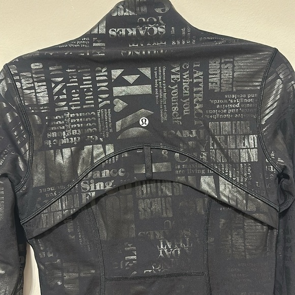 Lululemon - Picture 8 of 14